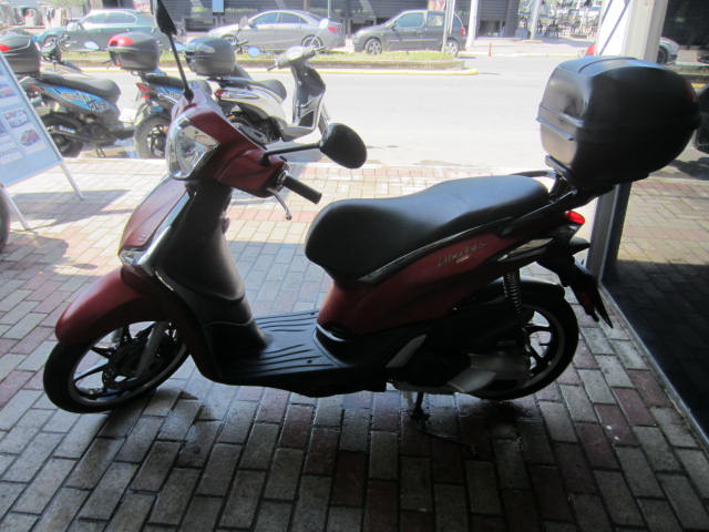 категория B1 - Piaggio Liberty 150